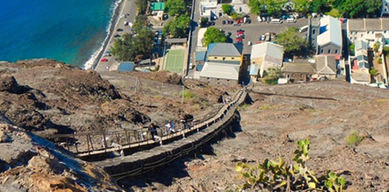 جزيرة القديسة هيلينا البركانية منفى نابليون ويسكنها 4000 نسمة صورة رقم 4