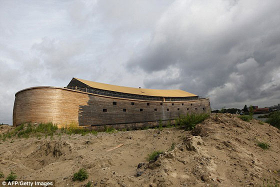 قدرة الله في انقاذ مخلوقاته تتجلى في سفينة نوح الهولندية الجديدة.. شاهدها بالصور صورة رقم 2