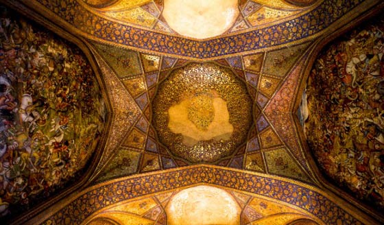 صور مثيرة من داخل المساجد الايرانية.. بعدسة مصور شاب صورة رقم 3