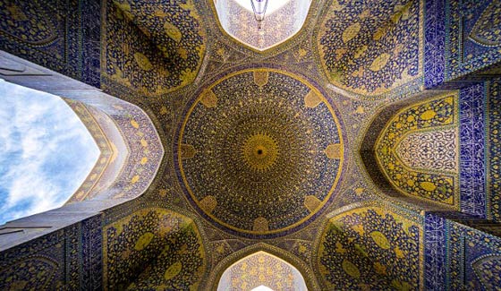 صور مثيرة من داخل المساجد الايرانية.. بعدسة مصور شاب صورة رقم 7