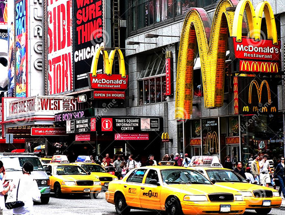 موظف في ماكدونالدز يُدفِّع نيويورك الاف الدولارات صورة رقم 1