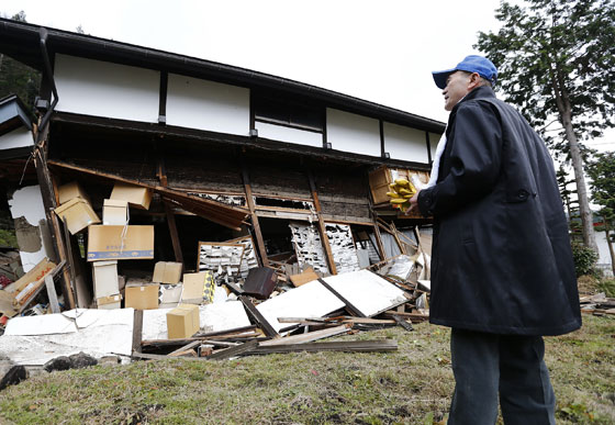 زلزال يضرب شمالي اليابان ويخلف الدمار والاصابات صورة رقم 4