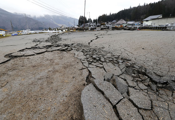 زلزال يضرب شمالي اليابان ويخلف الدمار والاصابات صورة رقم 7