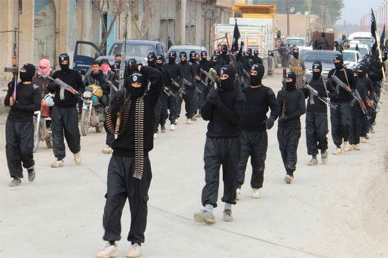 صورة تاريخية لاول مولود داعشي منذ اعلان خلافة البغدادي صورة رقم 6