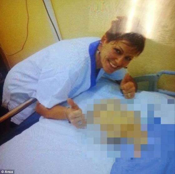 صور جديدة تظهر الممرضة القاتلة تقف على الجثث وتبتسم صورة رقم 1