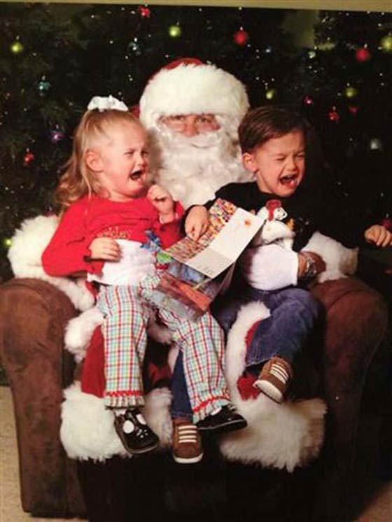 صور مضحكة وفيديو بكاء ورعب الأطفال لرؤيتهم (بابا نويل) صورة رقم 9
