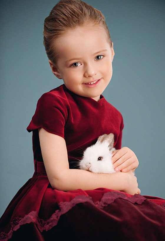 الطفلة الروسية كريستينا بيمينوفا.. اصغر واجمل عارضة ازياء في العالم صورة رقم 12