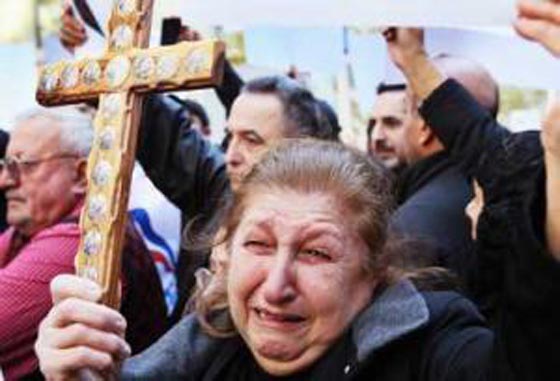 فيديو.. نكبة يعيشها مسيحيو العراق الذين اخرجوا من ديارهم على يد داعش صورة رقم 10
