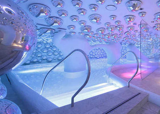 بالصور.. شاهد أجمل حمامات السباحة في العالم في الفنادق الفخمة صورة رقم 6