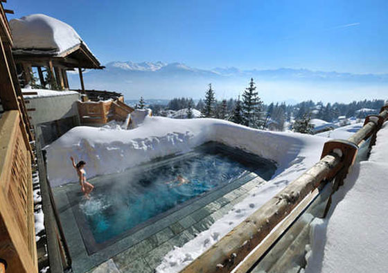 بالصور.. شاهد أجمل حمامات السباحة في العالم في الفنادق الفخمة صورة رقم 3
