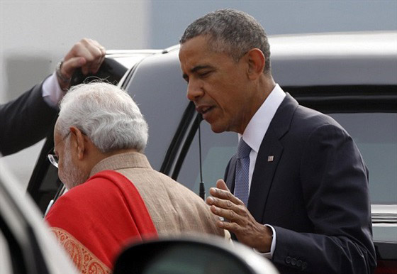 بالصور.. رئيس الوزراء الهندي يخرج عن طوره في استقباله لاوباما صورة رقم 7