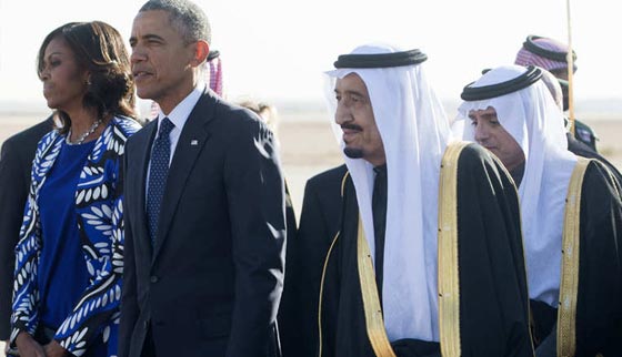 هكذا تصرفت ميشال اوباما خلال تقديمها التعازي بوفاة العاهل السعودي صورة رقم 7