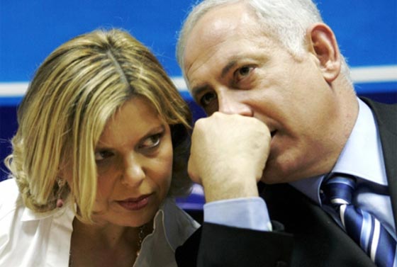  نتانياهو يندد بمحاولات اسقاطه عن طريق استهداف زوجته المبذرة! صورة رقم 1