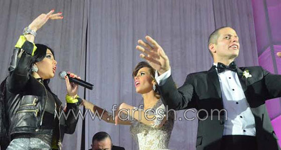 صور هيفاء وهبي والراقصة دينا تشعلان حفل زفاف خاص صورة رقم 8