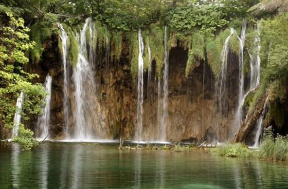  بحيرة بليفيتش في كرواتيا ملكة جمال البحيرات لعام 2014 صورة رقم 3