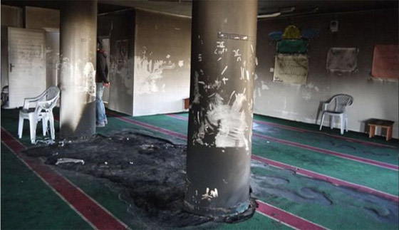 مسجد في الضفة الغربية يقع ضحية لنار المستوطنين صورة رقم 1