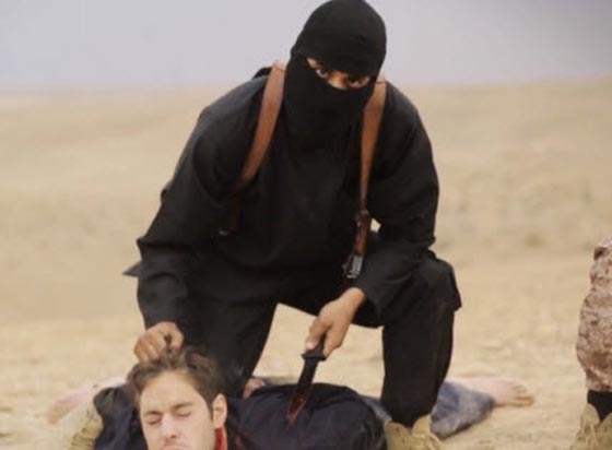 والد اموازي يشكك في ان يكون ابنه هو ذباح داعش صورة رقم 11