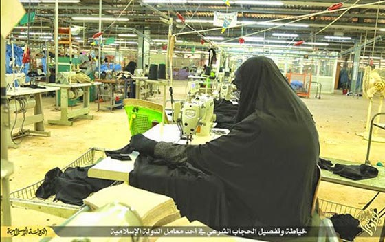 الحجاب.. هدية داعش للنساء المسلمات في العراق صورة رقم 5