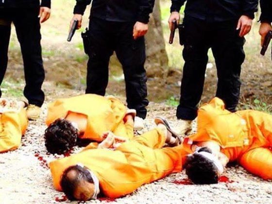 شاهد: صور مروعة لجرائم داعش ضد عراقيين.. كما نشرها صورة رقم 3