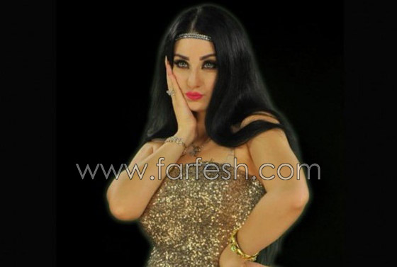  اعلامي مصري يحاور الراقصة صافيناز حول لبسها القناب وجهاد النكاح صورة رقم 3