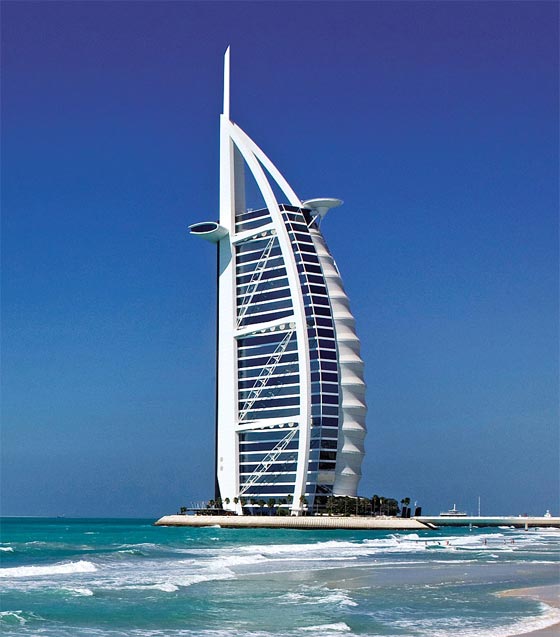 صور برج العرب في دبي: 11 ألف بريطاني ينفقون أموالهم فيه سنويا صورة رقم 2