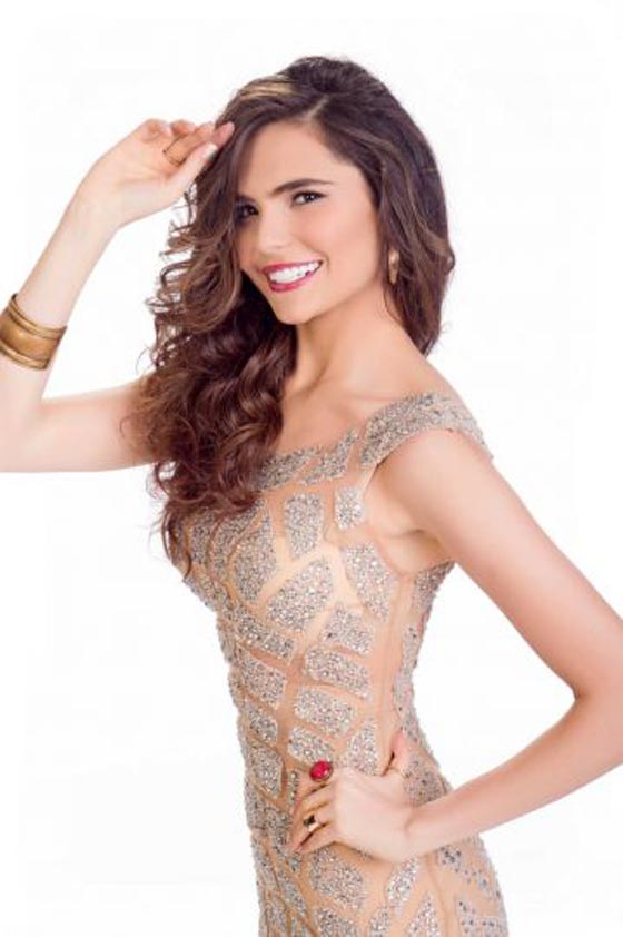 صور ملكة جمال مصر تستعرض جمالها ورشاقتها مرتدية شورت جينز  صورة رقم 7