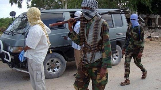 مقتل 17 شخصا في هجوم ارهابي بينهم سفير ومسؤولون بالحكومة الصومالية صورة رقم 4