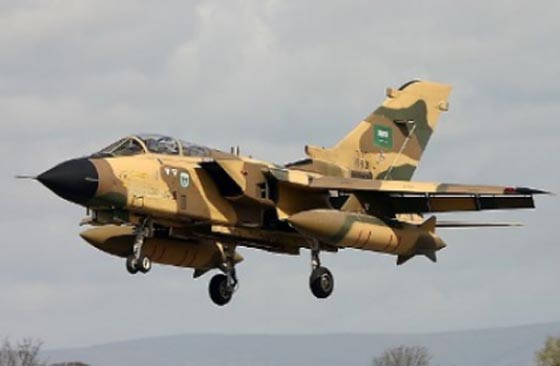 سقوط مقاتلة سعودية من طراز F15 بالبحر الاحمر ونجاة طياريها صورة رقم 1
