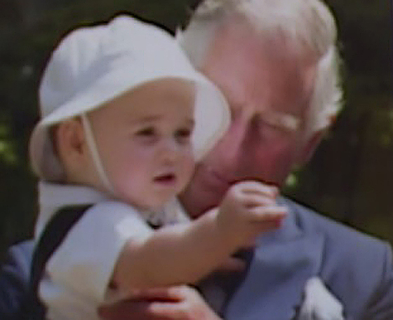 بسبب الغيرة: الامير تشارلز ينشر صورته مع حفيده جورج  صورة رقم 1