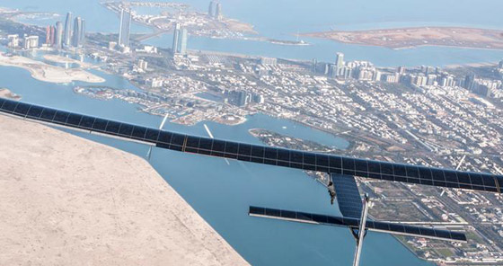صور اول طائرة تعمل بالطاقة الشمسية في رحلة حول العالم  صورة رقم 1
