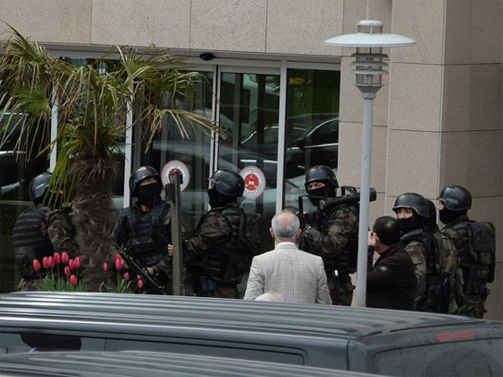 مصرع قاض تركي بعد احتجاز منظمة ارهابية له صورة رقم 3