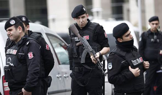 مصرع قاض تركي بعد احتجاز منظمة ارهابية له صورة رقم 12