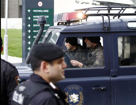 مصرع قاض تركي بعد احتجاز منظمة ارهابية له صورة رقم 16