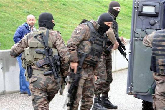 مصرع قاض تركي بعد احتجاز منظمة ارهابية له صورة رقم 17