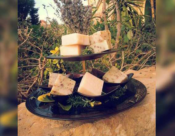 صور اغلى صابون في العالم من لبنان مصنوع من الذهب، العطور ومسحوق الماس  صورة رقم 12