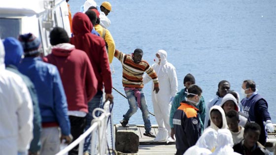  عنف طائفي.. مهاجرون مسلمون يلقون بالمسيحيين في البحر صورة رقم 9