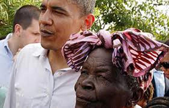 بالصور.. جدة اوباما تؤدي العمرة وتثير الجدل مجددا حول اسلام اوباما صورة رقم 7