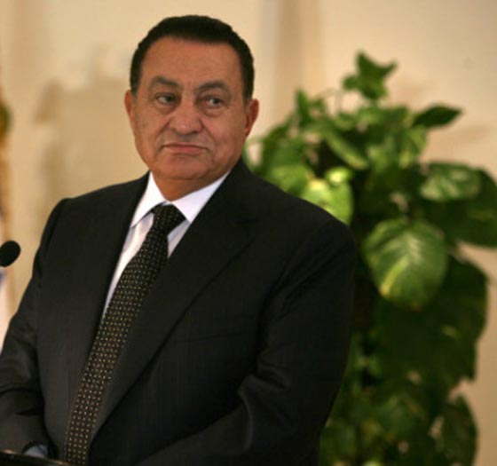 مبارك يشيد بدور السادات في حروب مصر وسلمها ويدعو لدعم السيسي صورة رقم 3