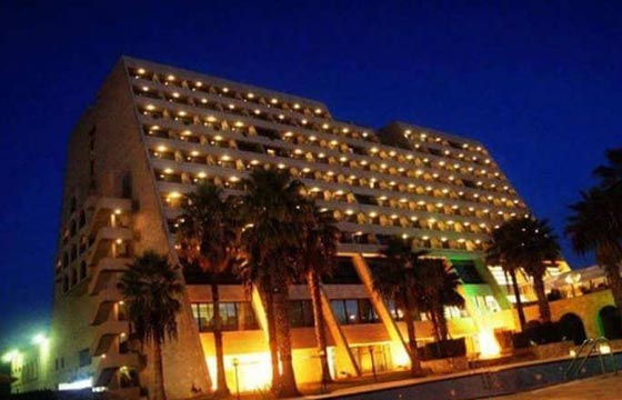 بالصور.. داعش يعيد افتتاح فندق نينوى الدولي تحت مسمى الوارثين صورة رقم 5
