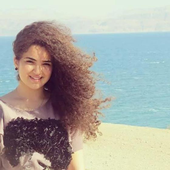 ساندرا الفلسطينية عمرها 17 سنة وتحارب الاحتلال بقوة صوتها الرائع  صورة رقم 5