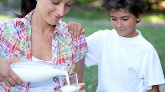 الاكثار من الحليب دون فيتامين D قد يضر بالصحة صورة رقم 1