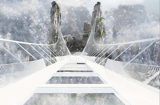 بالصور..الصين تفتتح أعلى وأطول جسر زجاجي في العالم قريبا صورة رقم 5