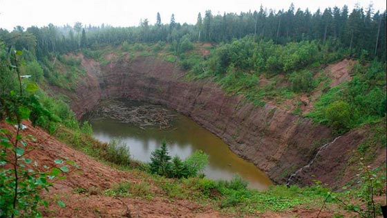 حفر نهاية العالم بروسيا يزداد حجمها بـ4 أضعاف خلال اشهر.. شاهد صورة رقم 2