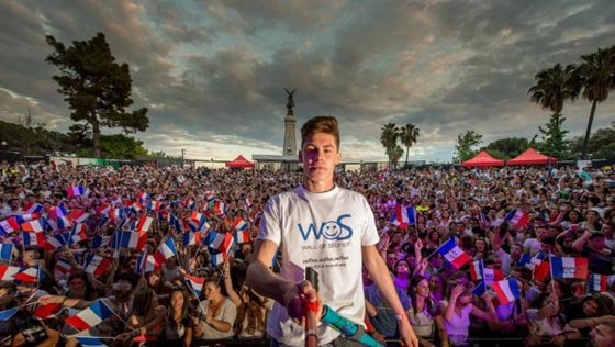 طالب فرنسي يحطم اكبر رقم قياسي باكبر صورة سيلفي في العالم صورة رقم 2