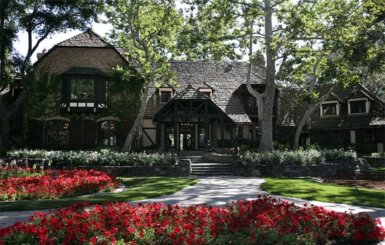 صور.. منزل اسطورة البوب مايكل جاكسون للبيع بـ 100 مليون دولار صورة رقم 12
