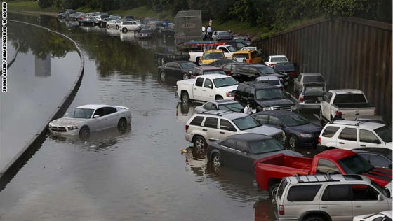 اوباما يعلن: فيضانات واعاصير تكساس كارثة كبرى.. شاهد الصور صورة رقم 6