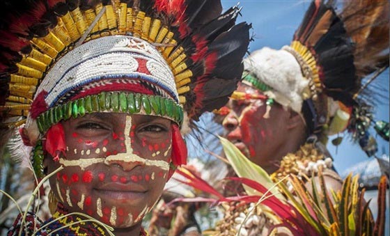 بالصور.. مئات القبائل بلباسهم التقليدي في مهرجان جوروكا صورة رقم 1