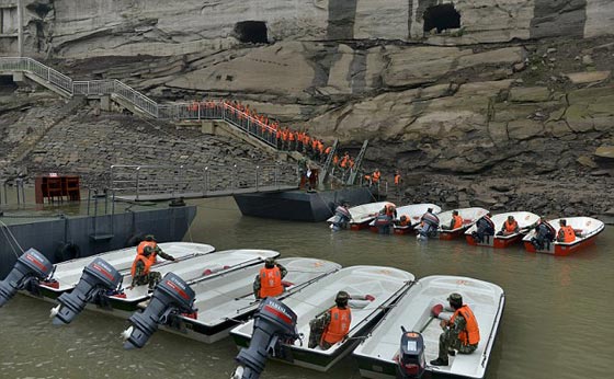 مصرع وفقدان 450 شخصا في حادث غرق سفينة في الصين صورة رقم 3