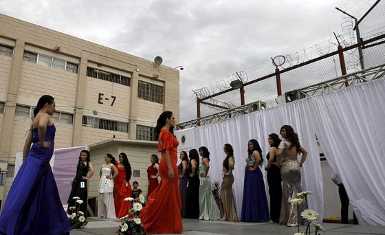 بالفيديو والصور.. مسابقة لاختيار ملكة جمال السجينات في المكسيك صورة رقم 8
