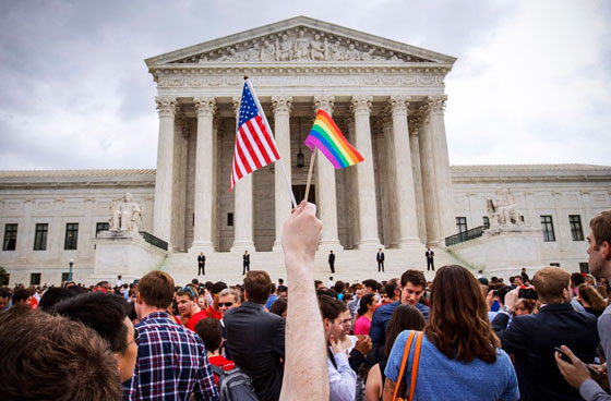 قرار تاريخي.. المحكمة العليا تشرّع زواج المثليين في الولايات الامريكية صورة رقم 1